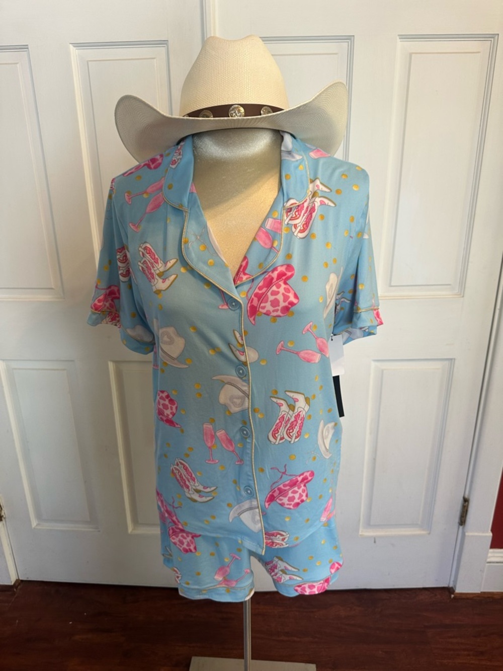Room Service Pajama Short Set NWT SIZE LARGE - Picture 3 of 6